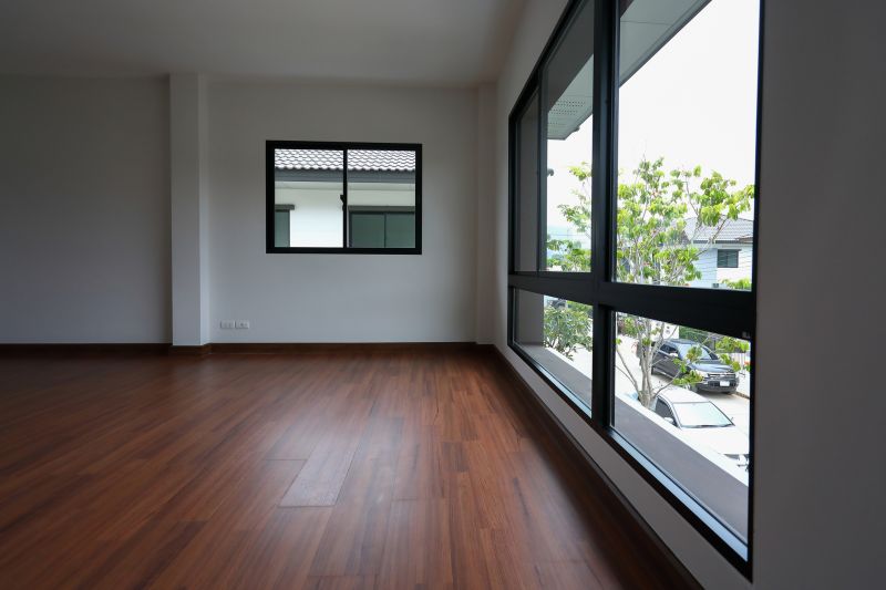 Laminate Floor Replacement in Del Valle, TX